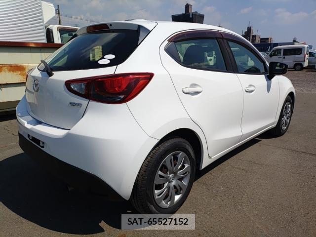 Mazda DEMIO 2015-08 8653366-4