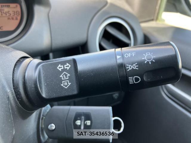 Mazda DEMIO 2013-06 8653609-14