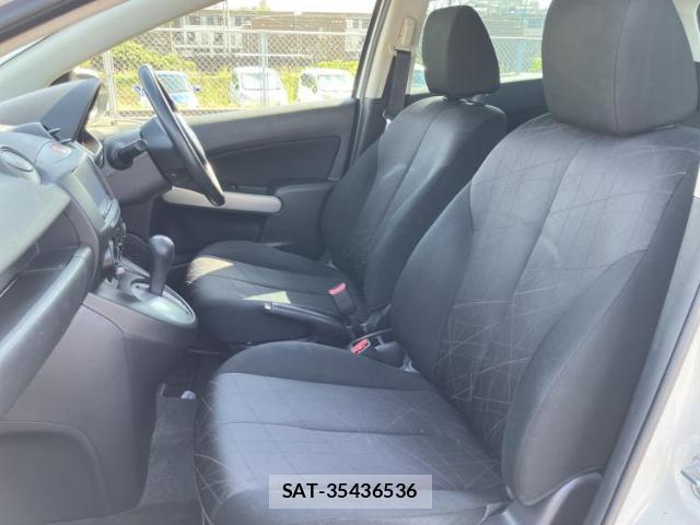 Mazda DEMIO 2013-06 8653609-5