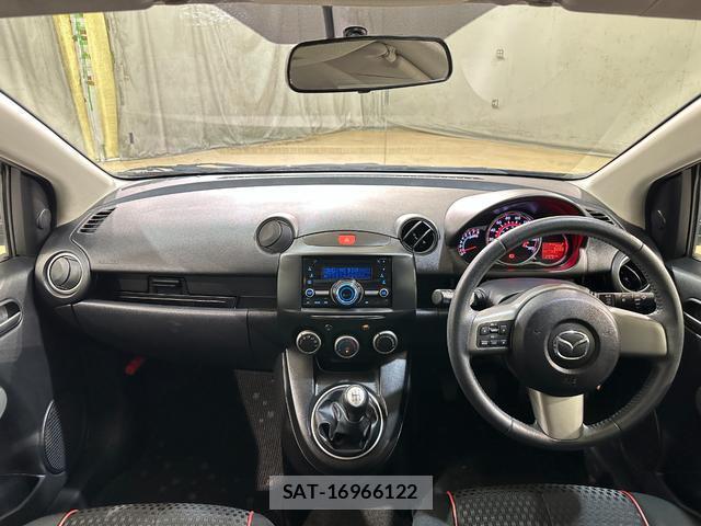 Mazda DEMIO 2012-08 8653921-6