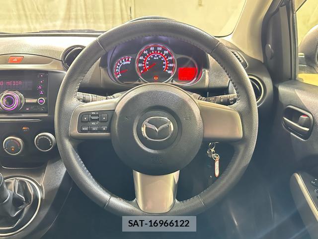 Mazda DEMIO 2012-08 8653921-7