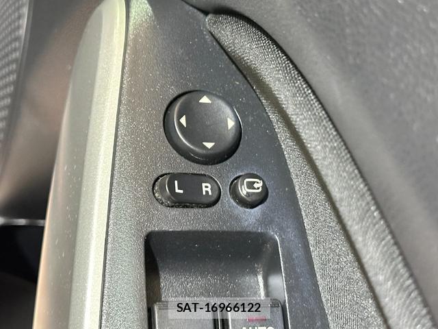 Mazda DEMIO 2012-08 8653921-9