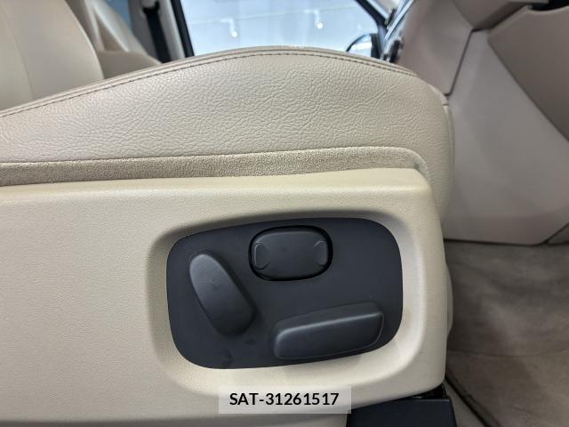 Land Rover DISCOVERY 4 2014-10 8652284-17