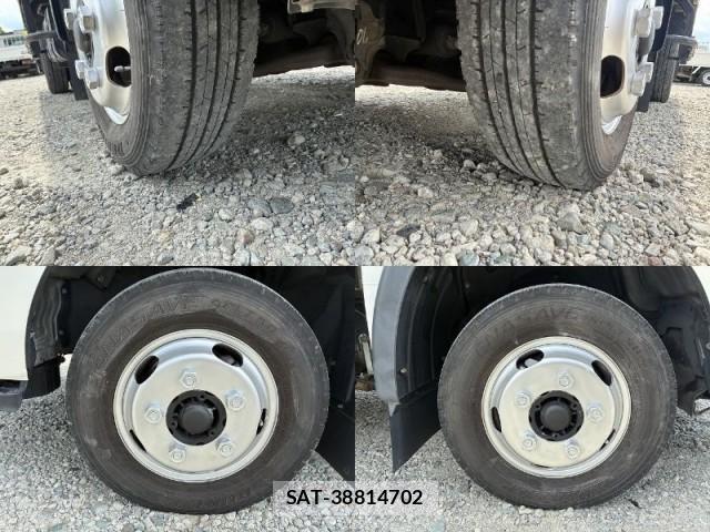 Hino DUTRO 2018-07 8647902-12