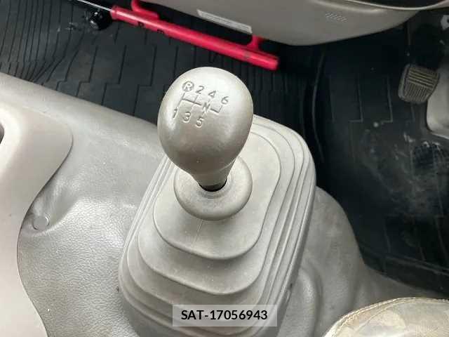 Hino DUTRO 2010 8651607-2