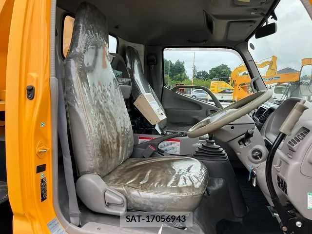 Hino DUTRO 2010 8651607-4