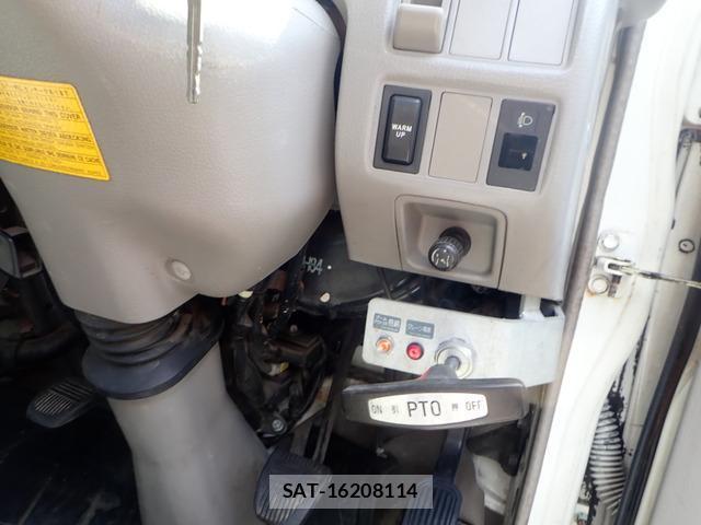 Hino DUTRO 2010-09 8653317-10