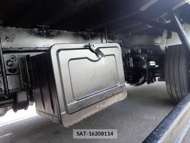 Hino DUTRO 2010-09 8653317-13