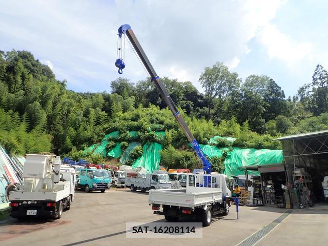 Hino DUTRO 2010-09 8653317-17