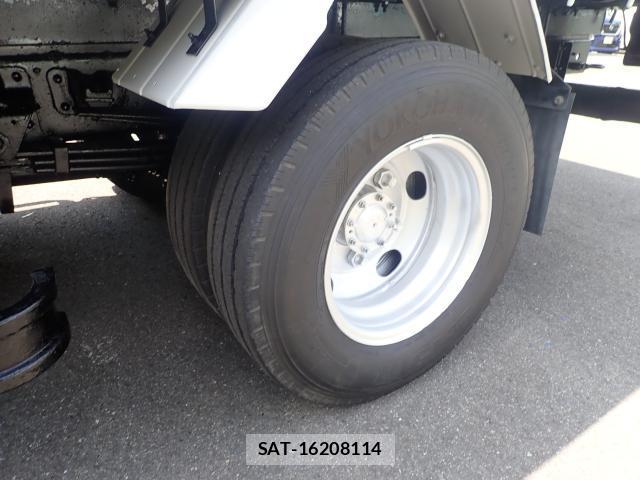 Hino DUTRO 2010-09 8653317-19