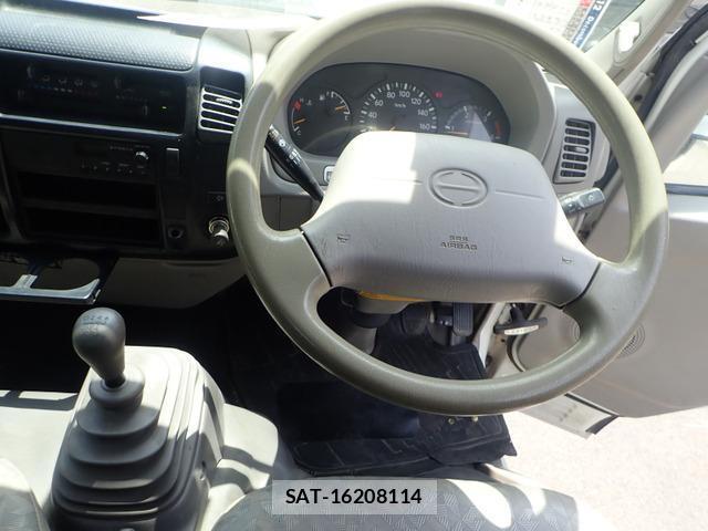 Hino DUTRO 2010-09 8653317-9