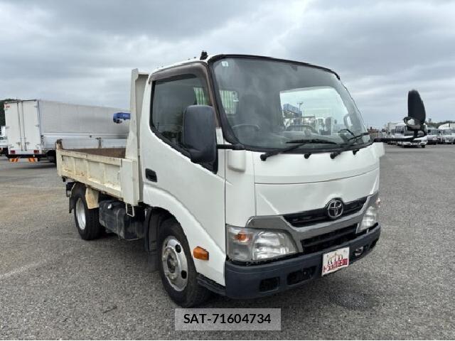 Toyota DYNA TRUCK 2016 8647332-1