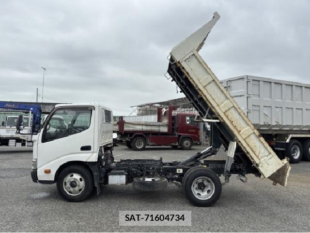 Toyota DYNA TRUCK 2016 8647332-12
