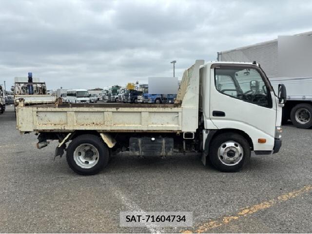 Toyota DYNA TRUCK 2016 8647332-13