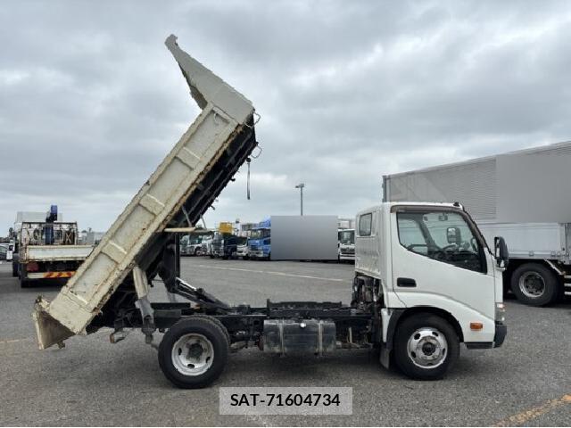 Toyota DYNA TRUCK 2016 8647332-14