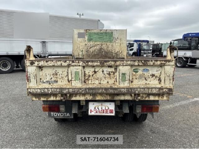 Toyota DYNA TRUCK 2016 8647332-16