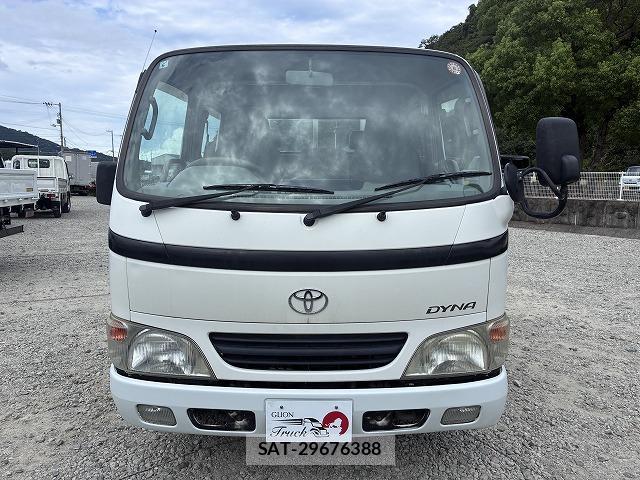 Toyota DYNA TRUCK 2004-06 8647904-1