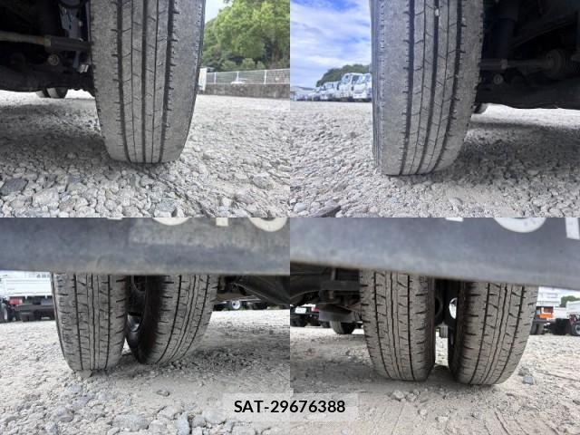 Toyota DYNA TRUCK 2004-06 8647904-13