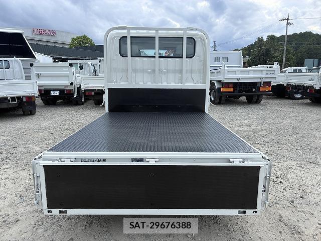 Toyota DYNA TRUCK 2004-06 8647904-8