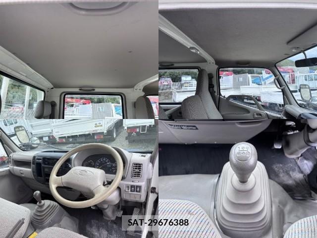 Toyota DYNA TRUCK 2004-06 8647904-9