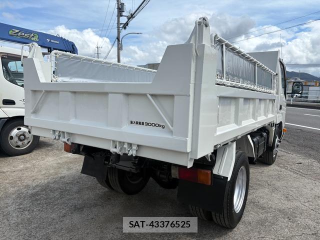 Toyota DYNA TRUCK 2016-05 8653037-2