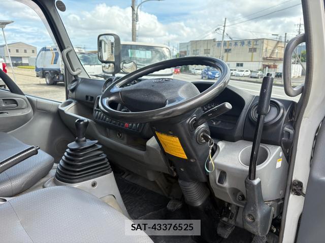 Toyota DYNA TRUCK 2016-05 8653037-5