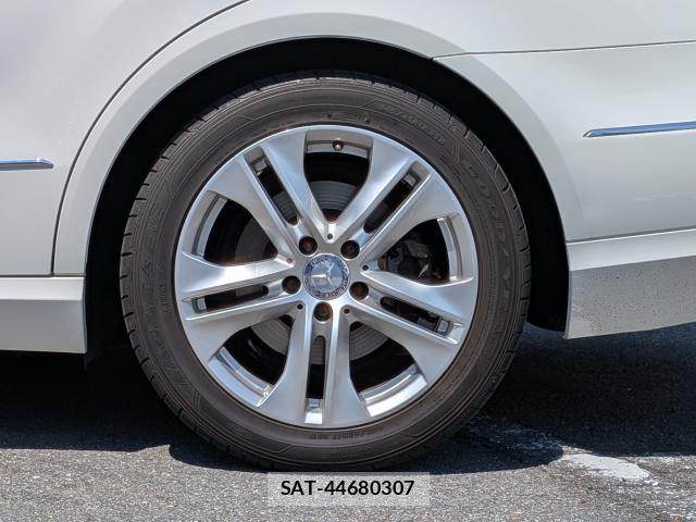 Mercedes Benz E-CLASS 2009-11 8647116-16
