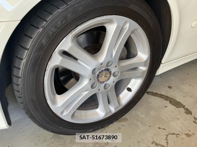 Mercedes Benz E-CLASS 2009-03 8647971-6