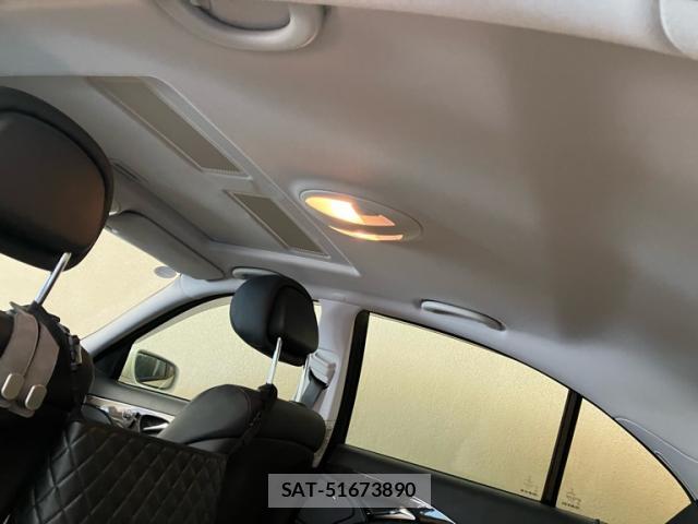 Mercedes Benz E-CLASS 2009-03 8647971-9