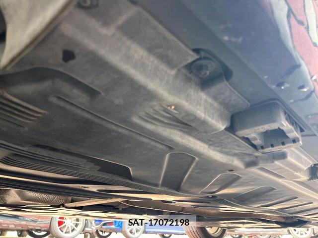 Mercedes Benz E-CLASS 2016-08 8648329-19