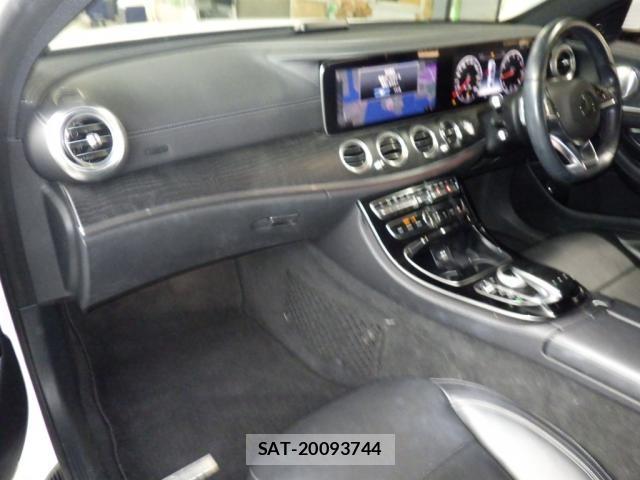 Mercedes Benz E-CLASS 2016-07 8649095-2
