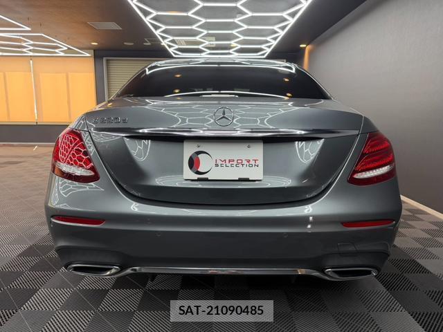 Mercedes Benz E-CLASS 2019-07 8652782-9