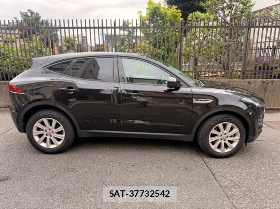 Jaguar E-PACE 2018-12 8651297-10