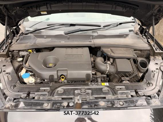 Jaguar E-PACE 2018-12 8651297-7