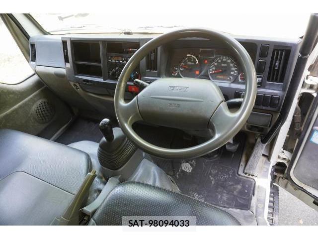 Isuzu ELF TRUCK 2012-11 8648590-2