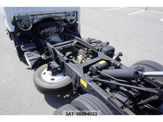 Isuzu ELF TRUCK 2012-11 8648590-5