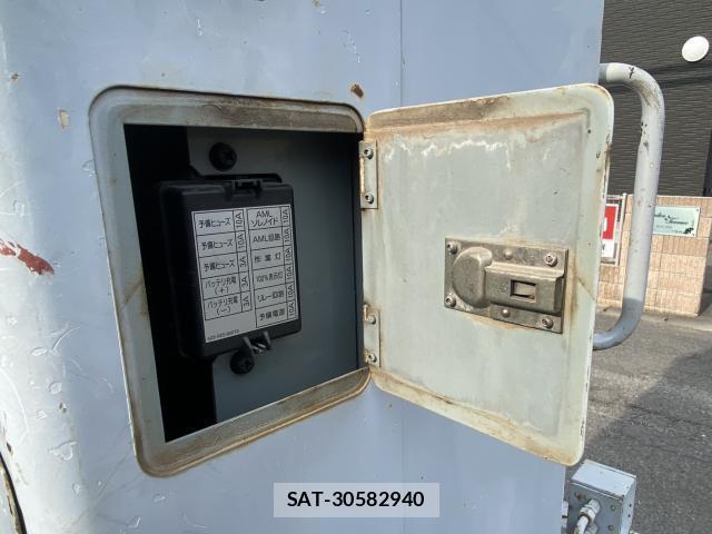 Isuzu ELF TRUCK 1999-07 8648691-11
