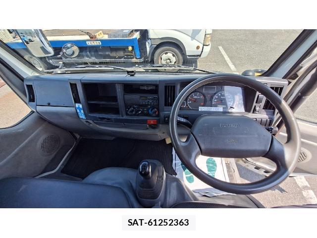 Isuzu ELF TRUCK 2011-10 8649409-2
