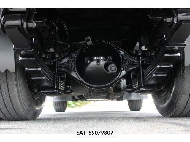 Isuzu ELF TRUCK 2016-05 8649756-19