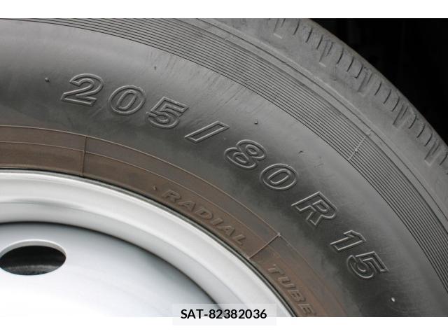 Isuzu ELF TRUCK 2010-01 8649757-17