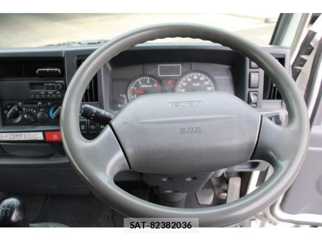 Isuzu ELF TRUCK 2010-01 8649757-19