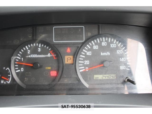 Isuzu ELF TRUCK 2015-02 8649759-10