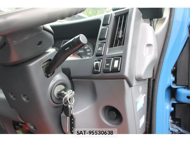 Isuzu ELF TRUCK 2015-02 8649759-11