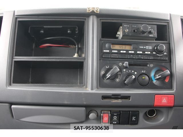 Isuzu ELF TRUCK 2015-02 8649759-12