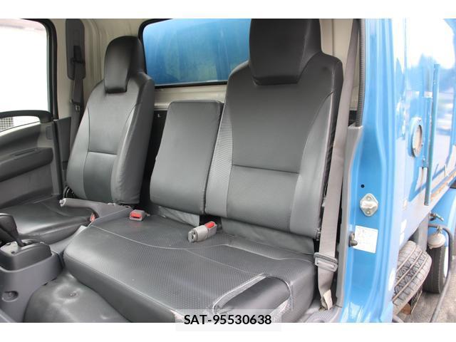 Isuzu ELF TRUCK 2015-02 8649759-18
