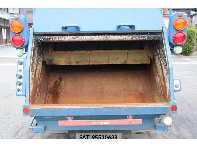 Isuzu ELF TRUCK 2015-02 8649759-19