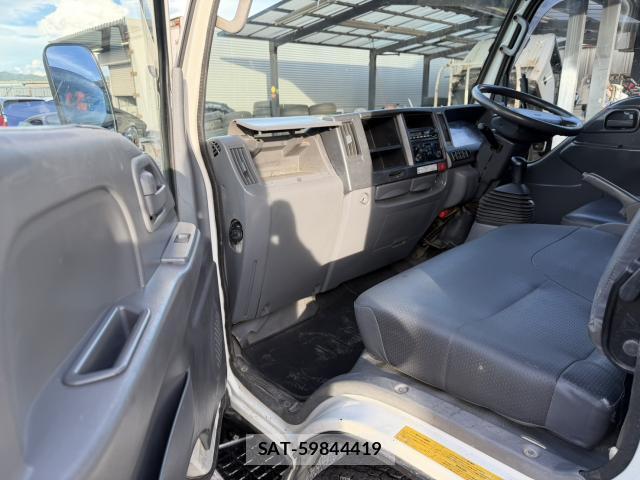 Isuzu ELF TRUCK 2014-12 8650097-11