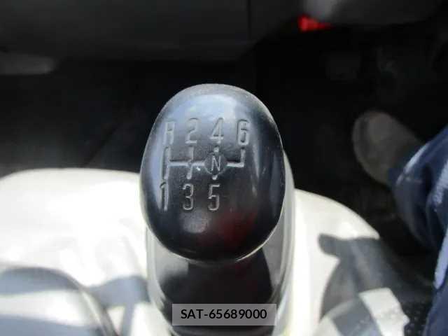 Isuzu ELF TRUCK 2011-12 8651604-2
