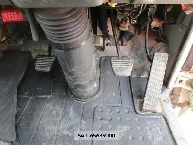 Isuzu ELF TRUCK 2011-12 8651604-3