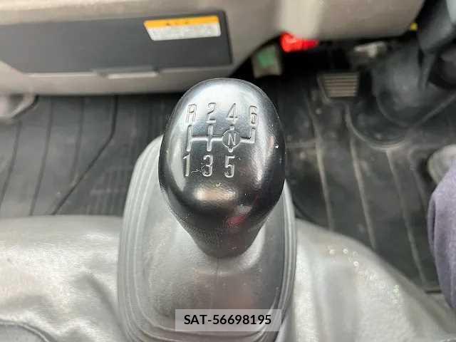 Isuzu ELF TRUCK 2010 8651606-2